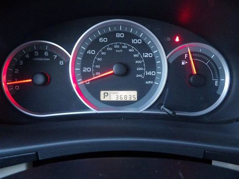 Used 2010 Subaru Impreza 2.5i Premium image 29