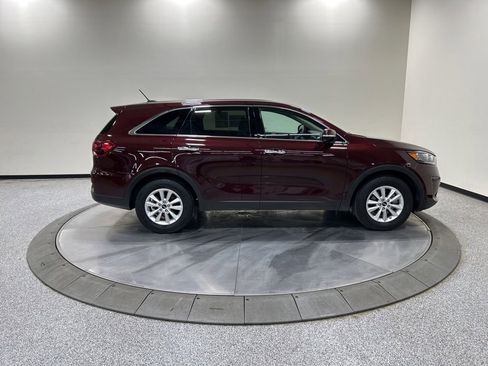 Used 2019 Kia Sorento FWD image 7