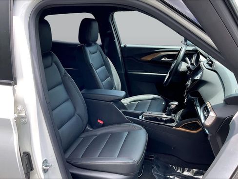 Used 2023 Chevrolet TrailBlazer ACTIV w/ Sun and Liftgate Package AWD/4WD image 8