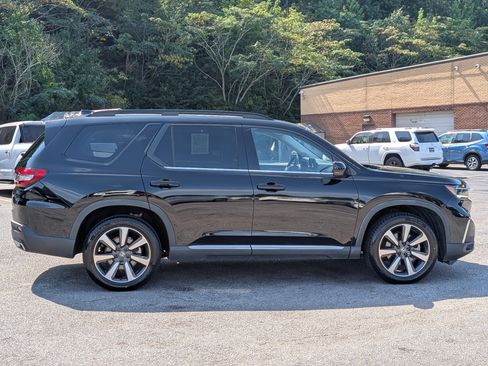 Used 2023 Honda Pilot Elite image 10