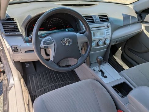 Used 2009 Toyota Camry FWD image 14