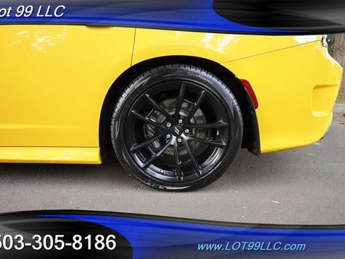 Used 2017 Dodge Charger R/T image 38