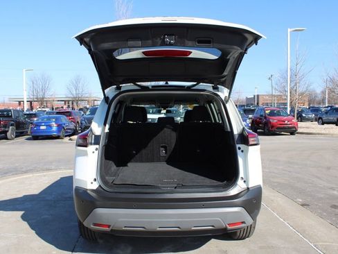 Used 2023 Nissan Rogue S image 10