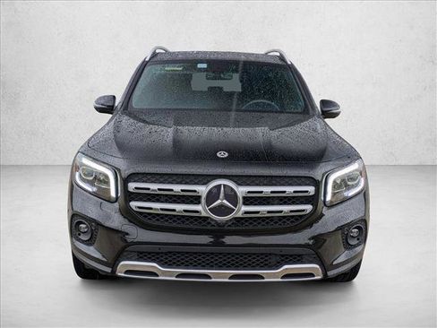 Used 2020 Mercedes-Benz GLB 250 image 2