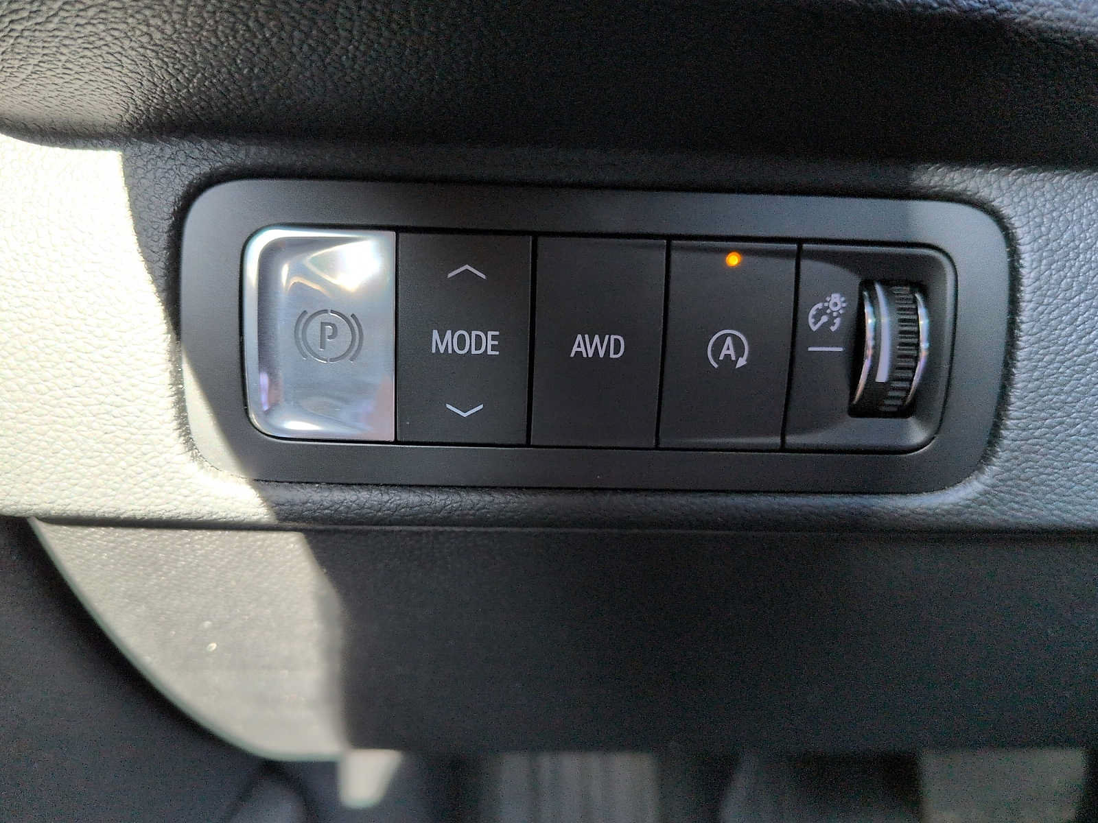 Used 2026 Chevrolet Traverse Z71 w/ LPO, Floor Liner Package AWD/4WD image 18