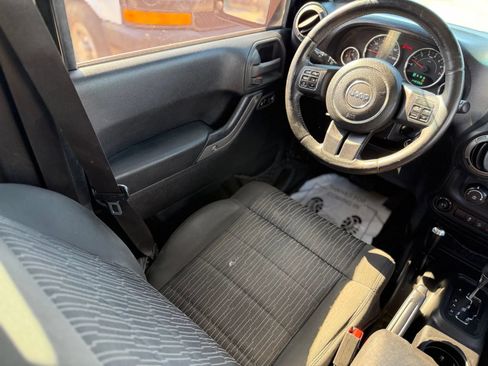 Used 2012 Jeep Wrangler Unlimited Sport AWD/4WD image 12