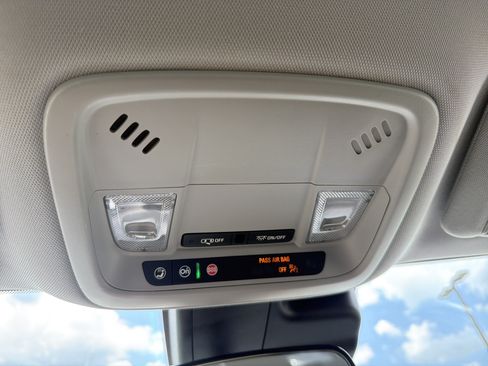 Used 2025 Chevrolet Malibu LT FWD image 5