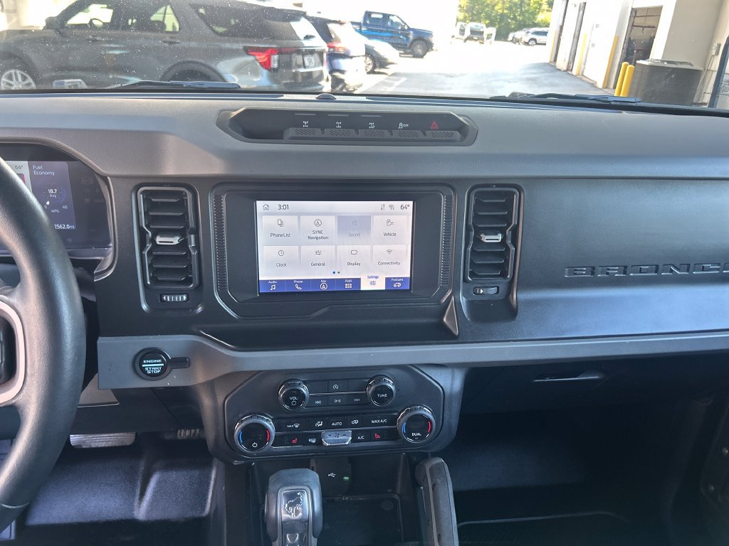 Used 2023 Ford Bronco Big Bend w/ Sasquatch Package AWD/4WD image 22