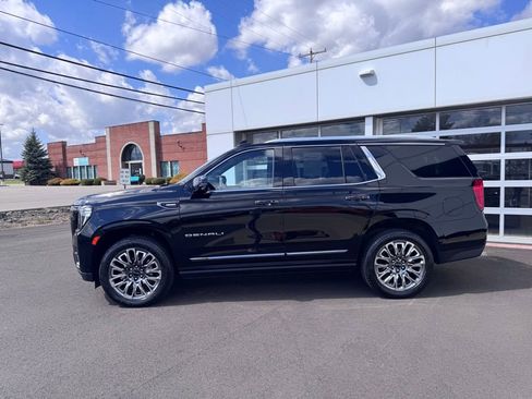 Used 2024 GMC Yukon Denali Ultimate image 2