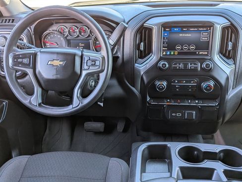 Used 2020 Chevrolet Silverado 1500 LT image 26