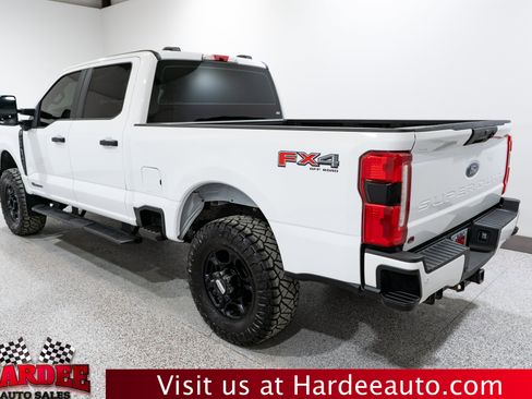 Used 2025 Ford F250 XL w/ STX Appearance Package AWD/4WD image 3