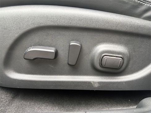 Used 2024 Nissan Murano SV image 12