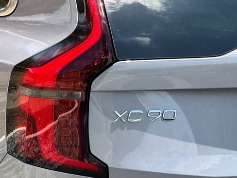 New 2026 Volvo XC90 T8 Ultra w/ Lounge Package AWD/4WD image 24