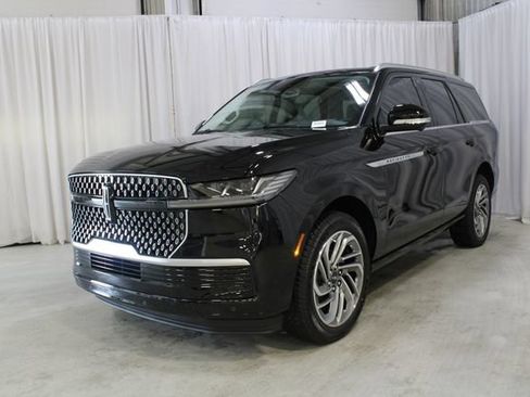 New 2026 Lincoln Navigator Reserve AWD/4WD image 67