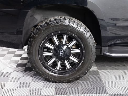 Used 2017 Chevrolet Tahoe Premier AWD/4WD image 43