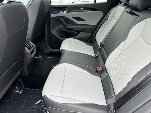 New 2026 Volkswagen Tiguan SE R-Line FWD image 11