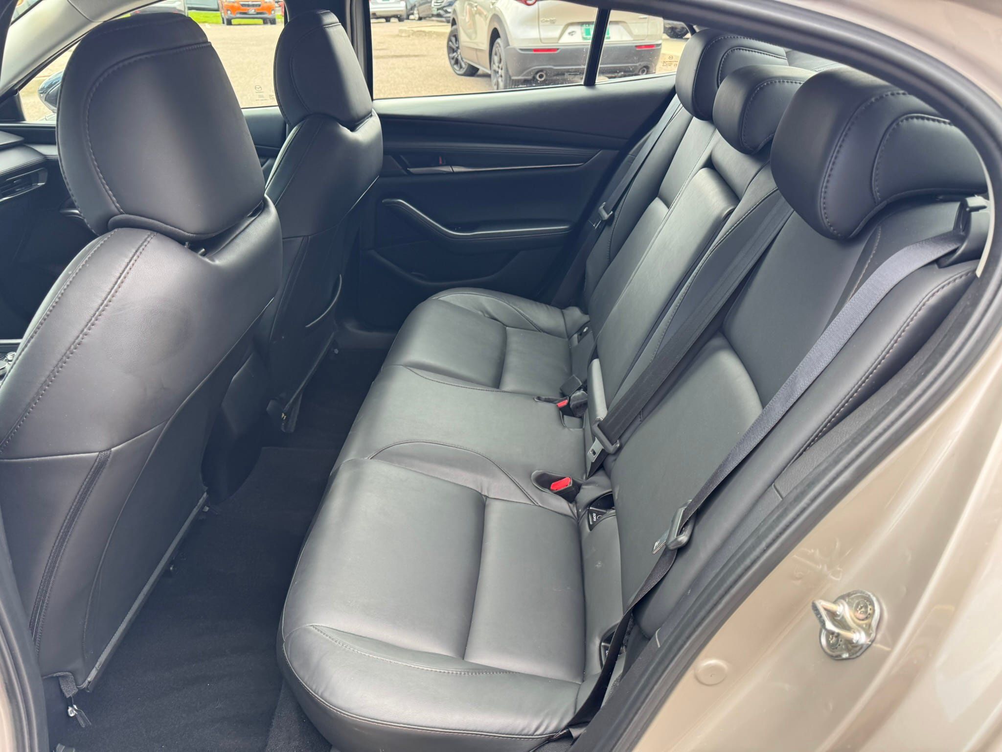 Used 2024 MAZDA MAZDA3 s FWD image 10