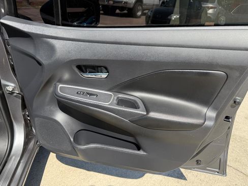 Used 2025 Nissan Versa SR w/ Trunk Package image 23