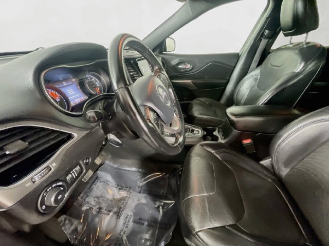 Used 2020 Jeep Cherokee High Altitude AWD/4WD image 22
