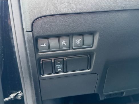 Used 2023 Nissan Armada SL w/ Midnight Edition Package image 29