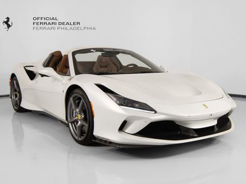Certified 2022 Ferrari F8 Tributo RWD image 1