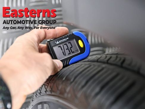 Used 2022 Kia Niro EX w/ Cold Weather Package image 28