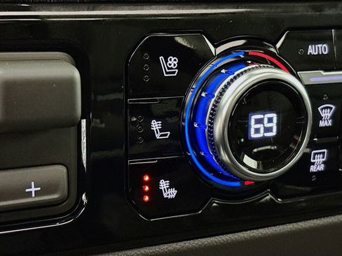 New 2026 GMC Sierra 1500 SLT w/ SLT Premium Package image 20