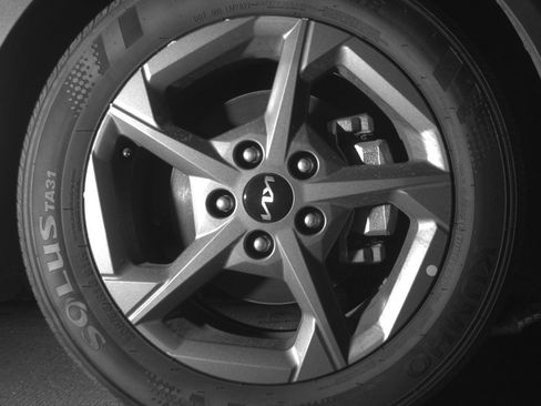Used 2025 Kia K4 FWD image 13