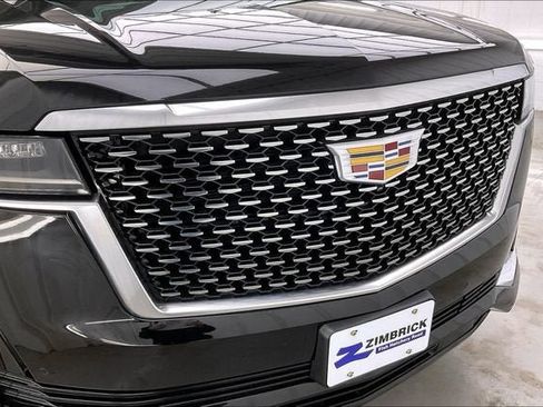 Used 2021 Cadillac Escalade Premium Luxury w/ Performance Package AWD/4WD image 31