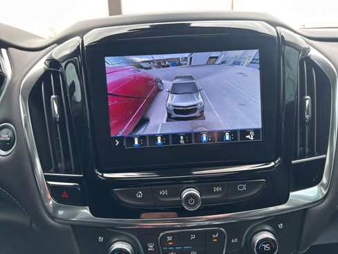 Used 2021 Chevrolet Traverse High Country FWD image 63