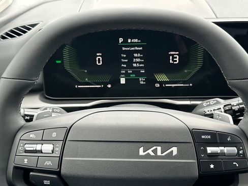 New 2026 Kia Sportage LX image 18