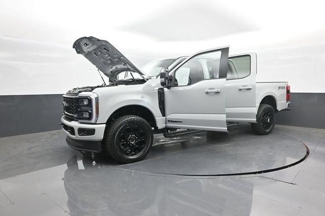 New 2026 Ford F250 Lariat w/ Black Appearance Package AWD/4WD image 43