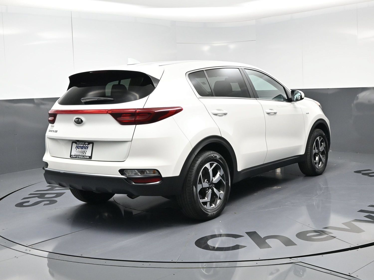 Used 2022 Kia Sportage LX AWD/4WD image 9