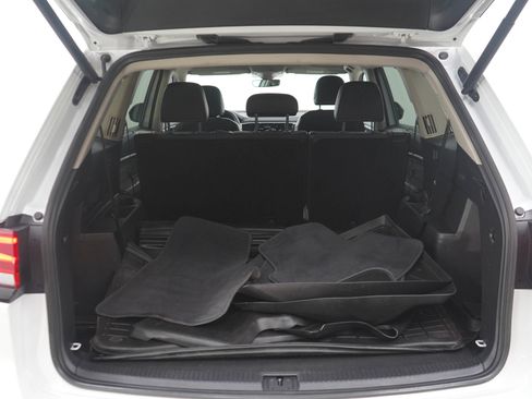 Used 2022 Volkswagen Atlas SEL R-Line AWD/4WD image 16