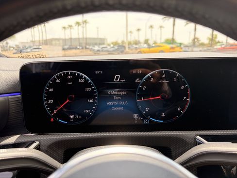 Used 2023 Mercedes-Benz CLA 250 4MATIC image 30
