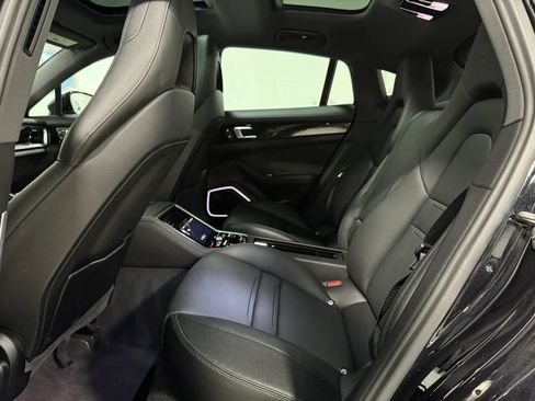 Used 2023 Porsche Panamera 4 Platinum Edition AWD/4WD image 57