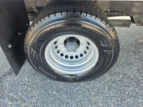Used 2024 Mercedes-Benz Sprinter 3500 image 38