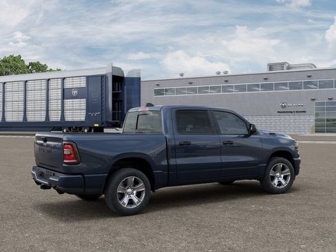 New 2026 RAM 1500 Express image 4