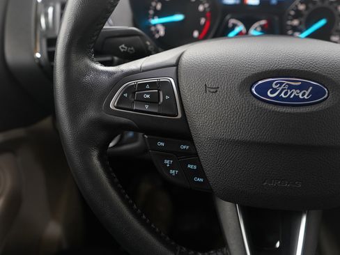 Used 2019 Ford Escape Titanium w/ U9j03 - Titanium Tow Package image 25