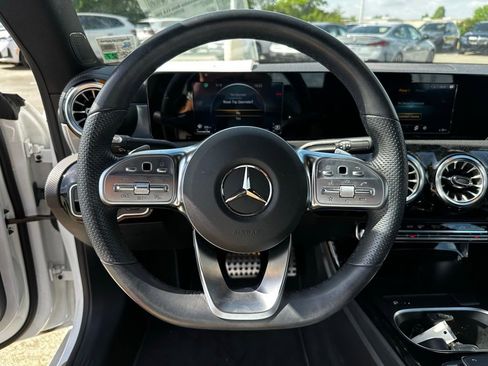 Used 2022 Mercedes-Benz CLA 250 image 17