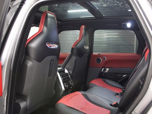 Used 2021 Land Rover Range Rover Sport SVR image 32