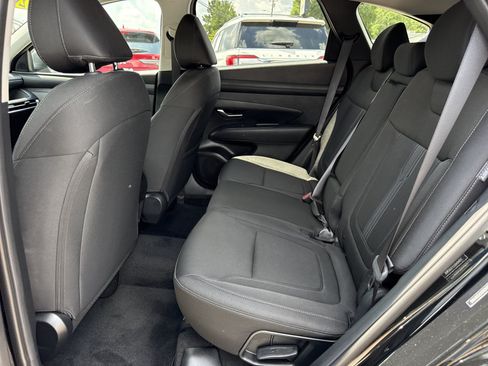 Certified 2025 Hyundai Tucson SEL FWD image 2