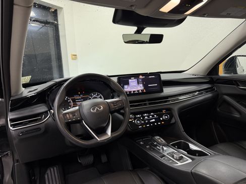 Certified 2025 INFINITI QX60 Pure AWD/4WD image 17