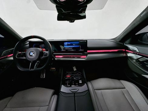 Used 2025 BMW M5 w/ Executive Package AWD/4WD image 14