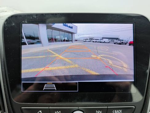 Used 2023 Chevrolet Malibu LT image 14