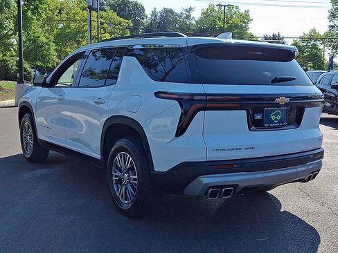 Certified 2024 Chevrolet Traverse LT AWD/4WD image 9