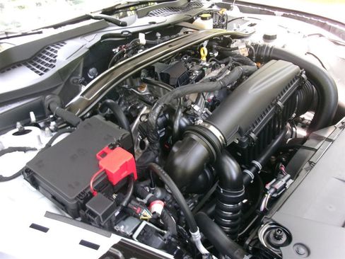 Used 2025 Ford Mustang Premium RWD image 39