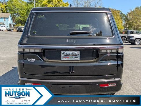 New 2026 Jeep Grand Wagoneer L 2WD image 7