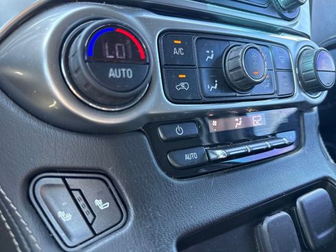 Used 2019 Chevrolet Tahoe LT image 34