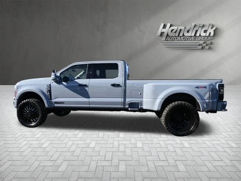 Used 2026 Ford F450 Platinum w/ Platinum Plus Package image 9